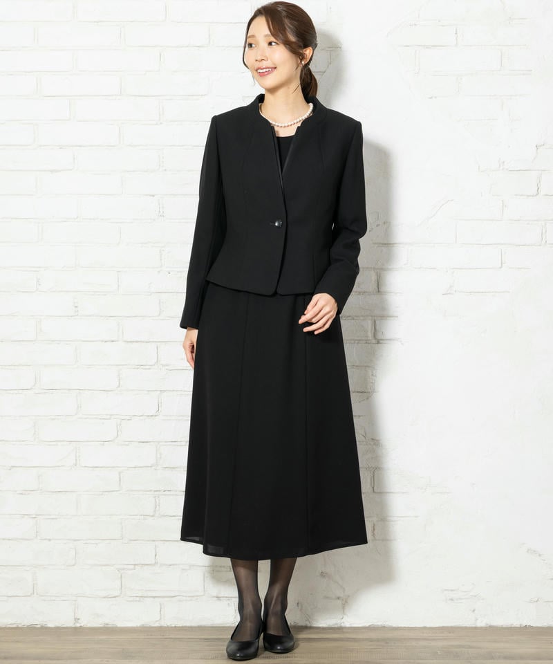 ソリテール　セミスタンドカラ―1つボタンジャケット＆レイヤードロングワンピース