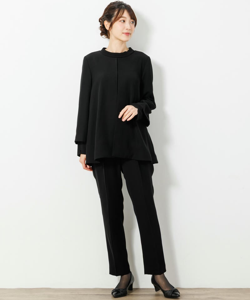 【ショート丈】ケープ風ジャケット＆スタンドカラーブラウス＆テーパードタックパンツスーツ