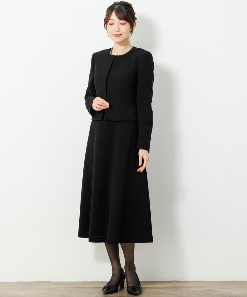 アンフィニ　ベーシックノーカラージャケット＆ロングフレアーワンピース