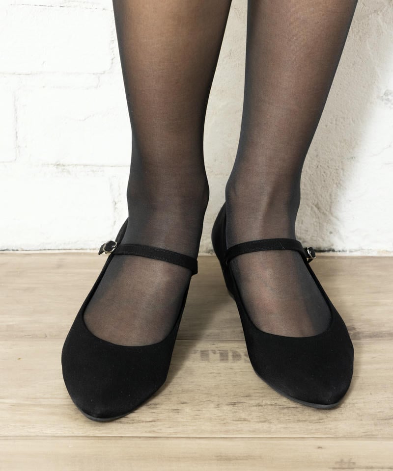 エメ ストラップ付きブラックフォーマルパンプス エメ ストラップ付きブラックフォーマルパンプス