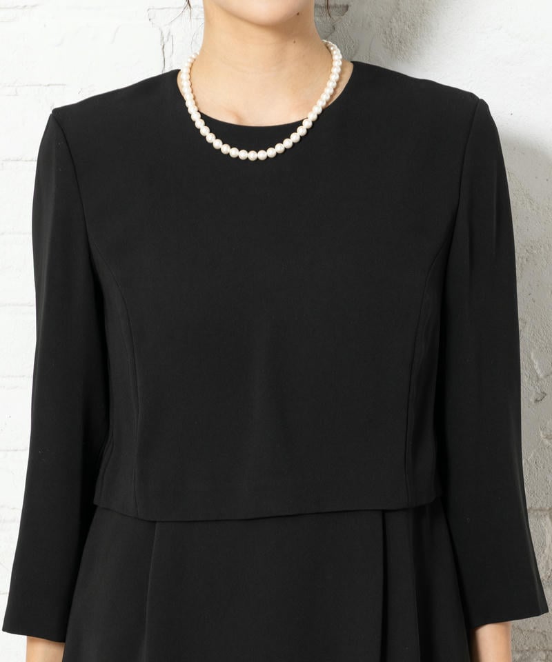 ユナイテッドアローズ　UPBTノーカラージャケット&ワンピースブラックアンサンブル