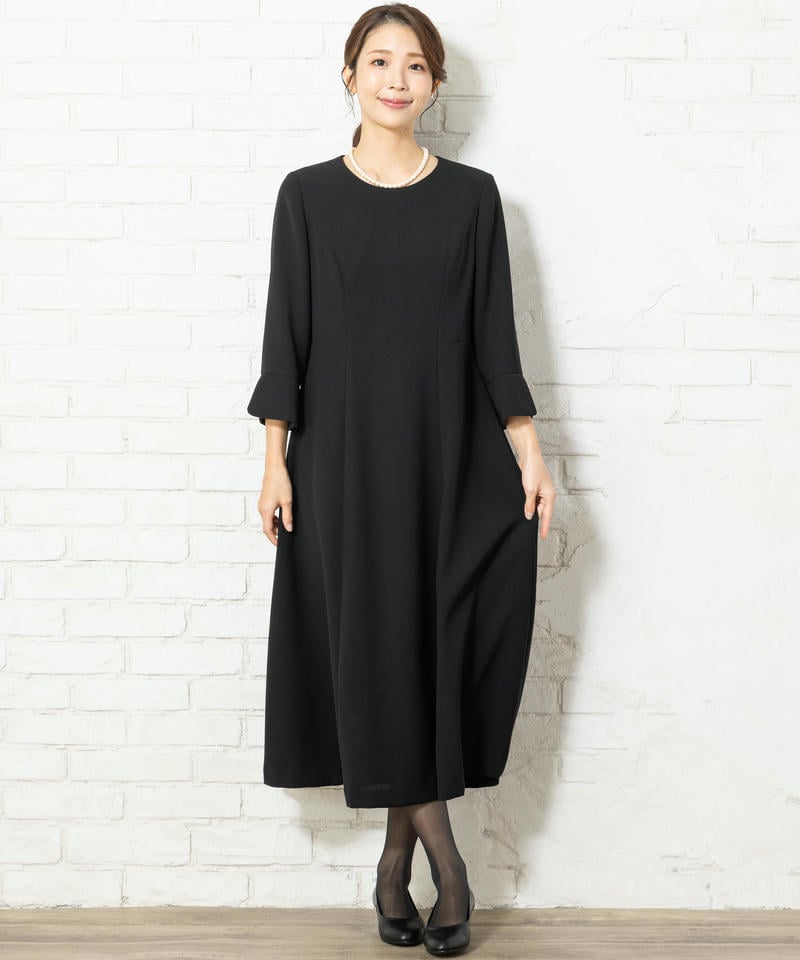 アンフィニ　リボン付きファスナーロングフレアワンピース/M(9号)