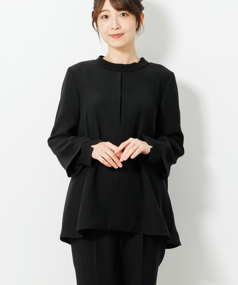 【ショート丈】ケープ風ジャケット＆スタンドカラーブラウス＆テーパードタックパンツスーツ