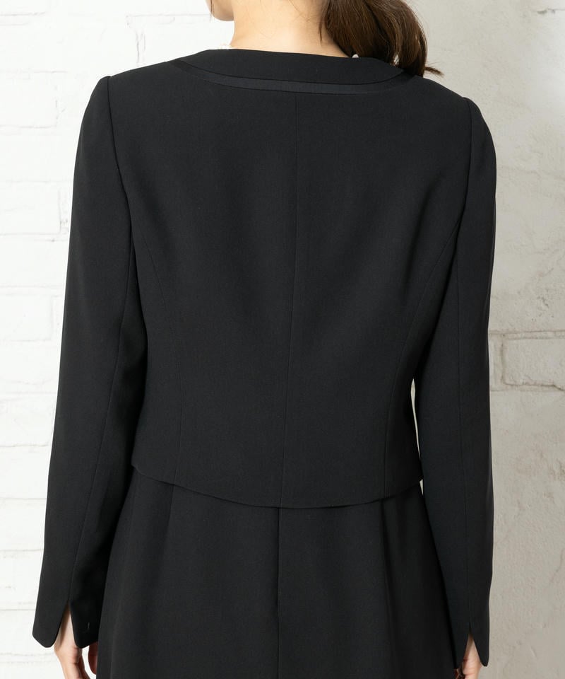 ソリテール【8点セット】サテン切り替えノーカラージャケットアンサンブルセット