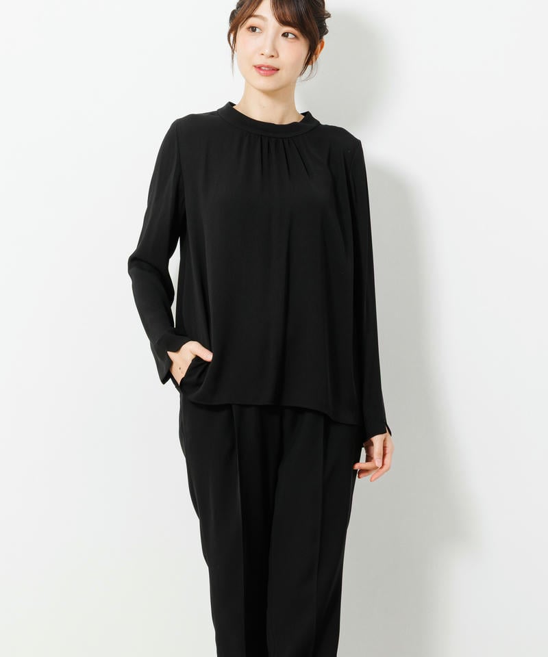 【ショート丈】ケープ風ジャケット＆スタンドカラーブラウス＆テーパードタックパンツスーツ