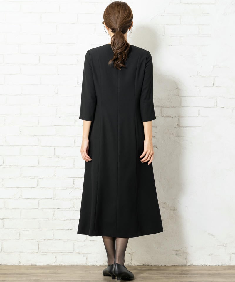 アンフィニ　バーズアイ・サテン切替ジャケット＆ベーシックストレッチワンピース