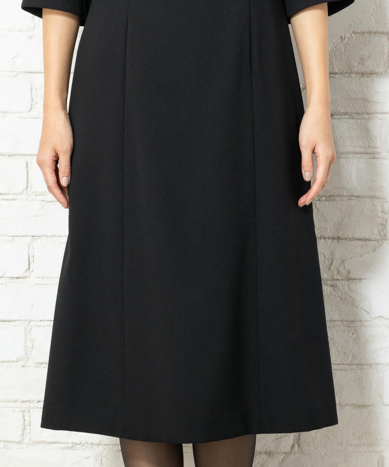 ソリテール　ショールカラーサテン切替アンサンブル