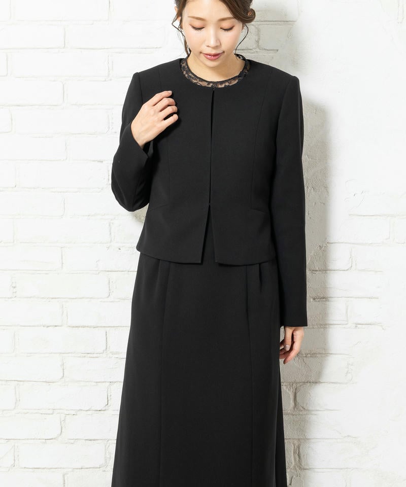 アンフィニ ベーシックノーカラージャケット&ラッセルレースワンピ―ス アンフィニ ベーシックノーカラージャケット&ラッセルレースワンピ―ス