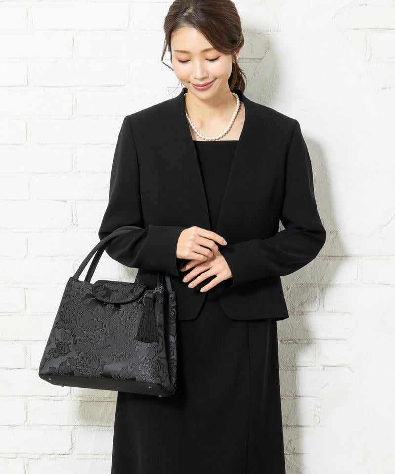 岩佐　タッセル付きバラ柄ジャガード織トートバッグ