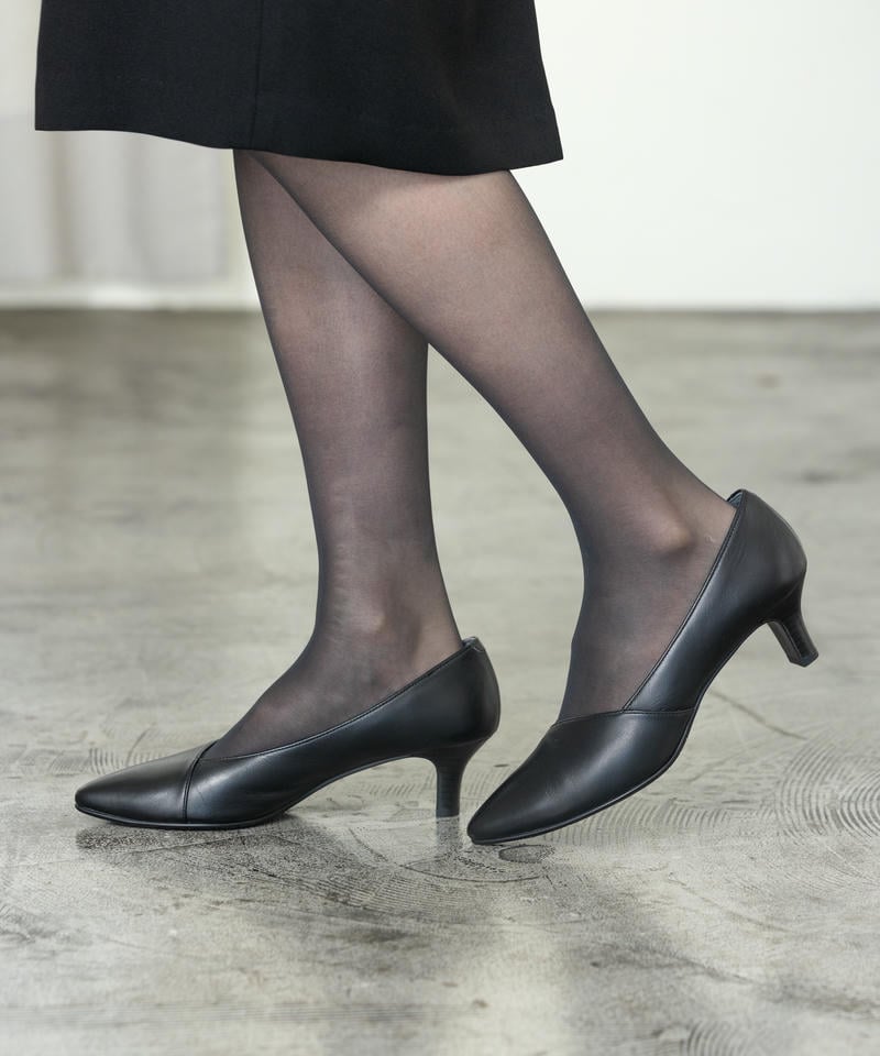 リーガル　A66WAF カットワークパンプス