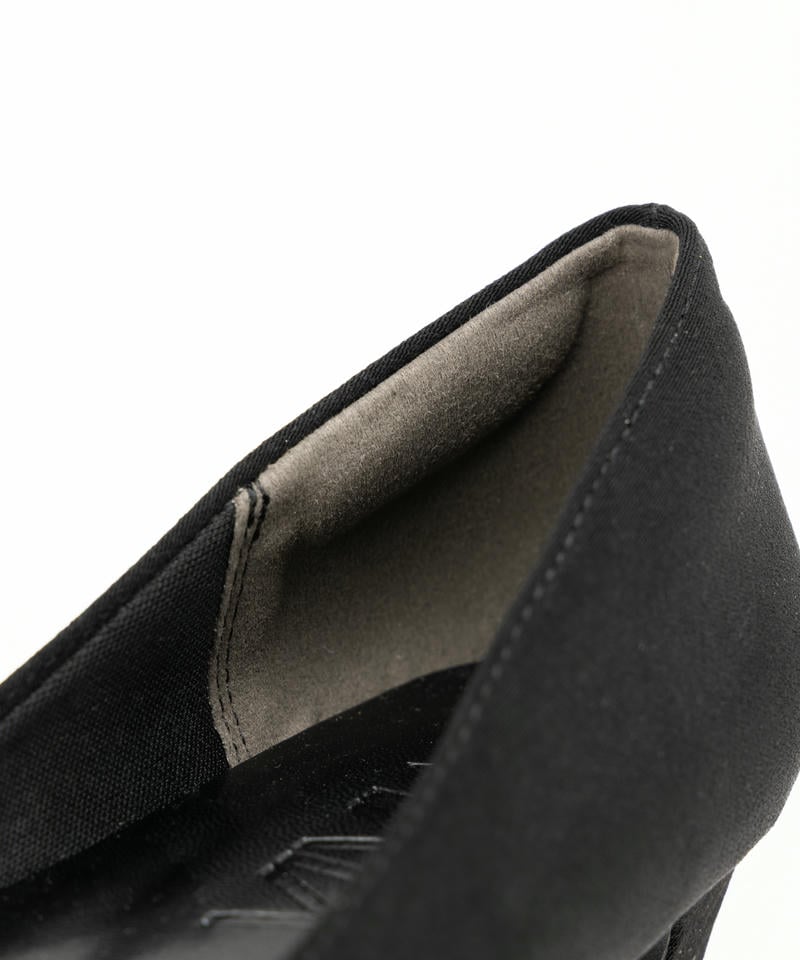 ストラップサテンパンプス ストラップサテンパンプス