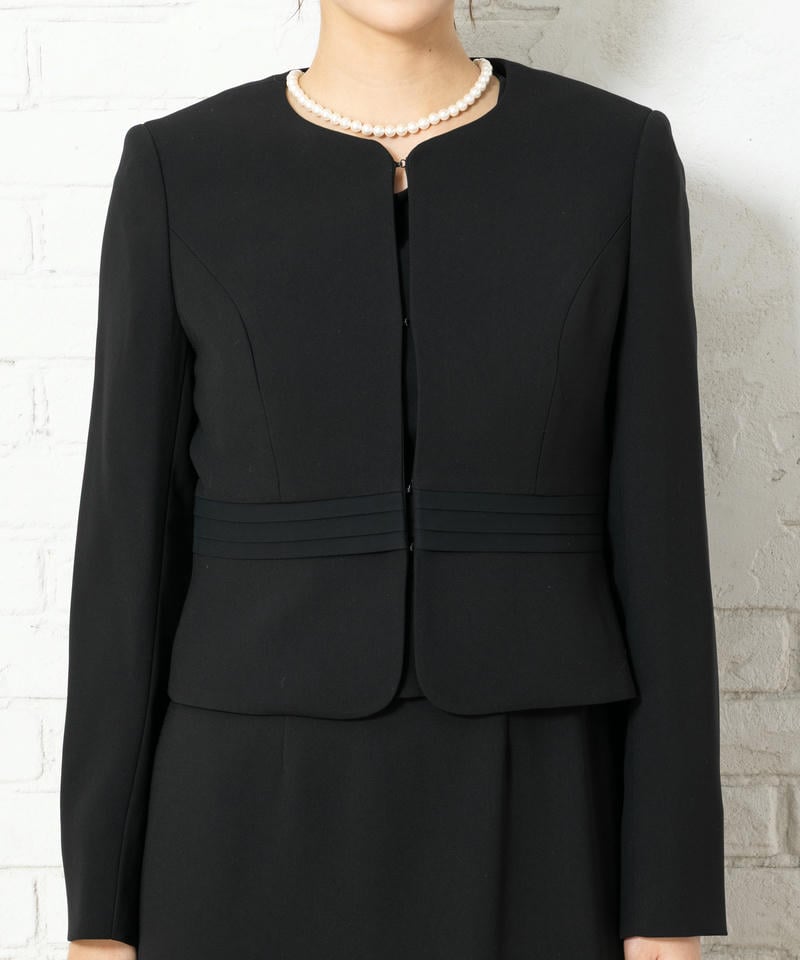 エメ　ノーカラージャケット×セットアップ風ワンピース