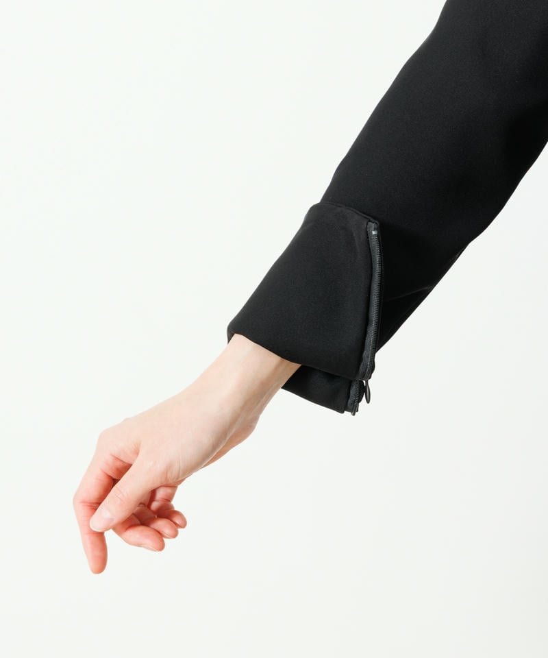 ラネリ ペプラムデザインセットアップ風ワンピース ラネリ ペプラムデザインセットアップ風ワンピース