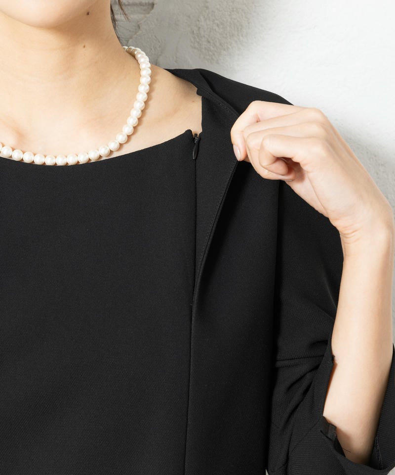 サテン二重襟ジャケット＆セットアップ風ミディ丈Iラインワンピース