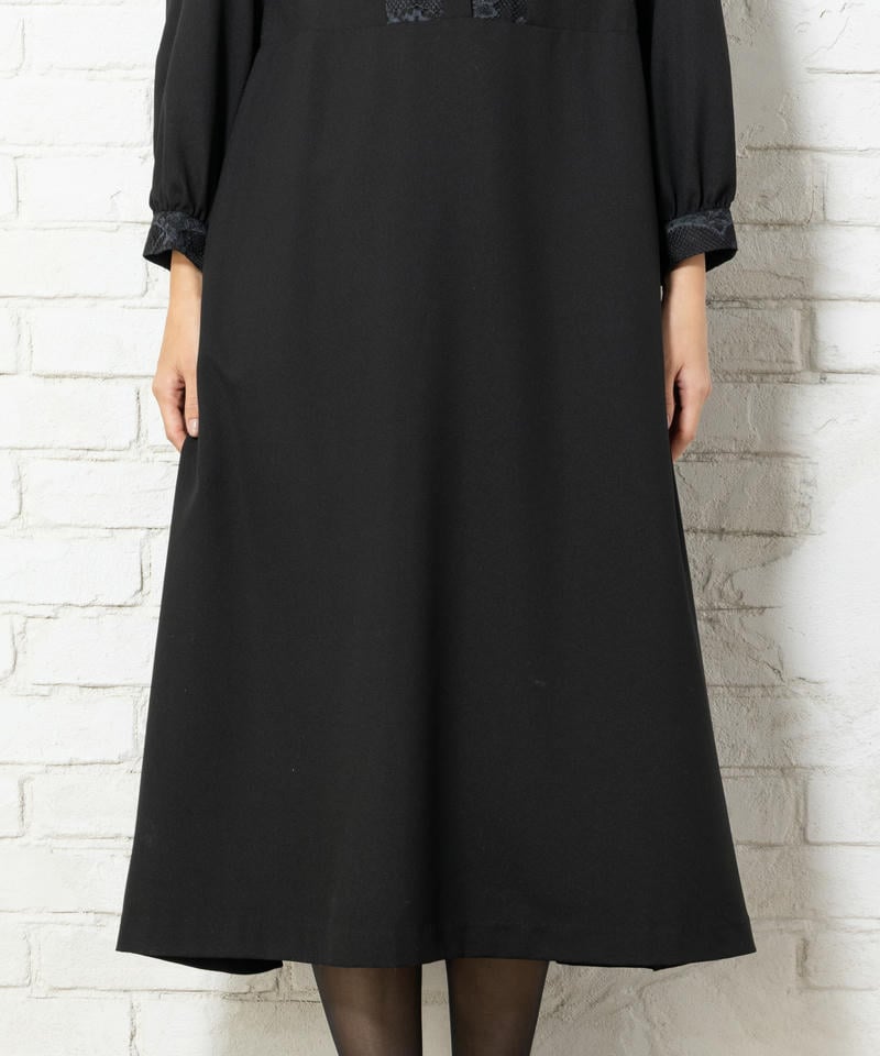 胸元レース切替デザインブラックフォーマルワンピース 胸元レース切替デザインブラックフォーマルワンピース