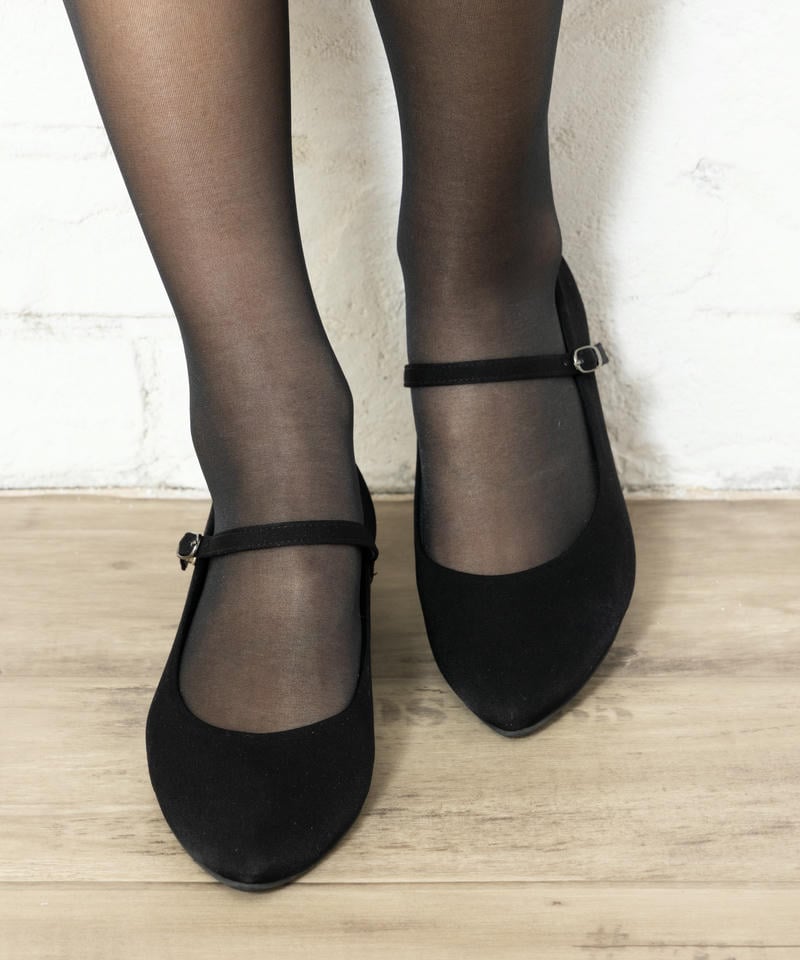 エメ ストラップ付きブラックフォーマルパンプス エメ ストラップ付きブラックフォーマルパンプス