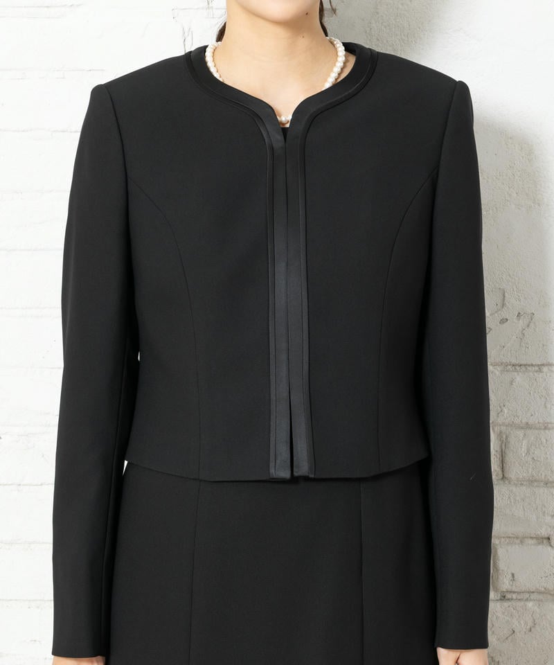 アンフィニ　バーズアイ・サテン切替ジャケット＆ベーシックストレッチワンピース