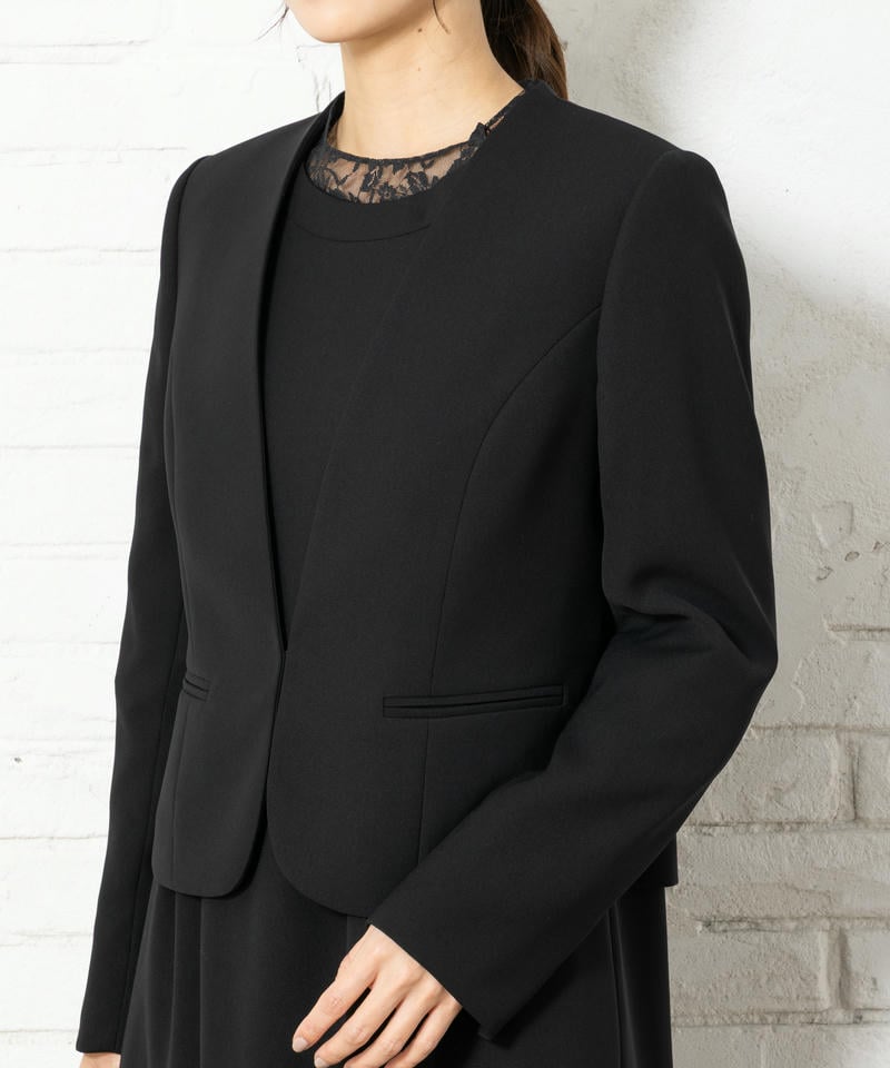 アンフィニ　ベーシックVネックジャケット＆ラッセルレースワンピース