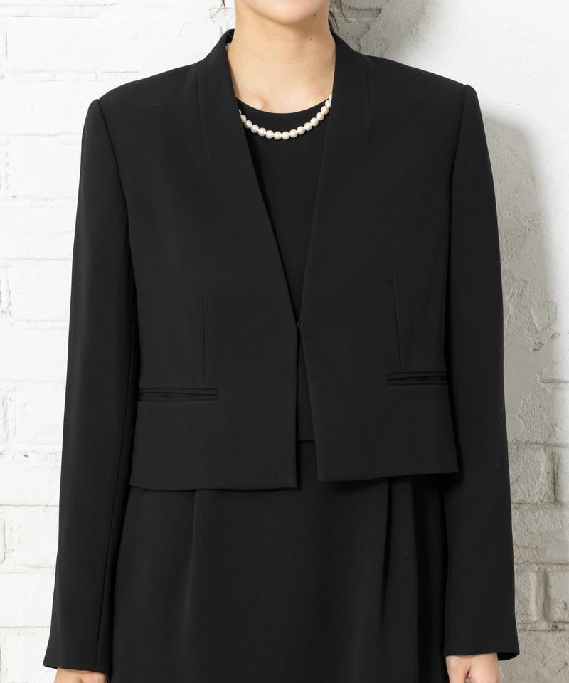 ユナイテッドアローズ　UPBTノーカラージャケット&ワンピースブラックアンサンブル