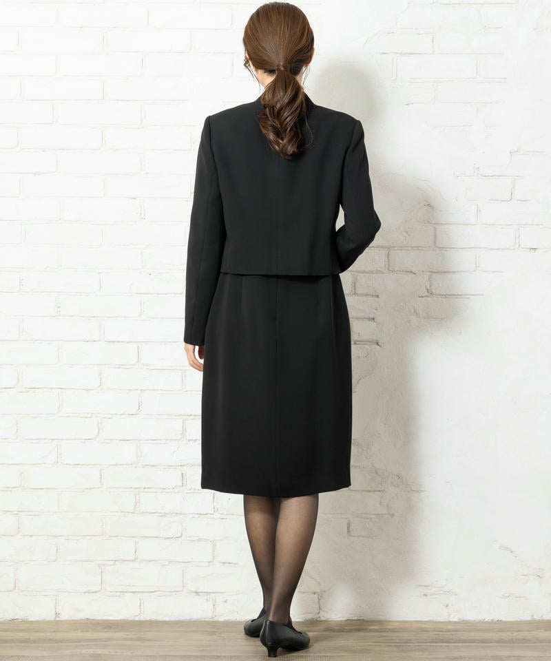 ユナイテッドアローズ　UPBTノーカラージャケット&ワンピースブラックアンサンブル