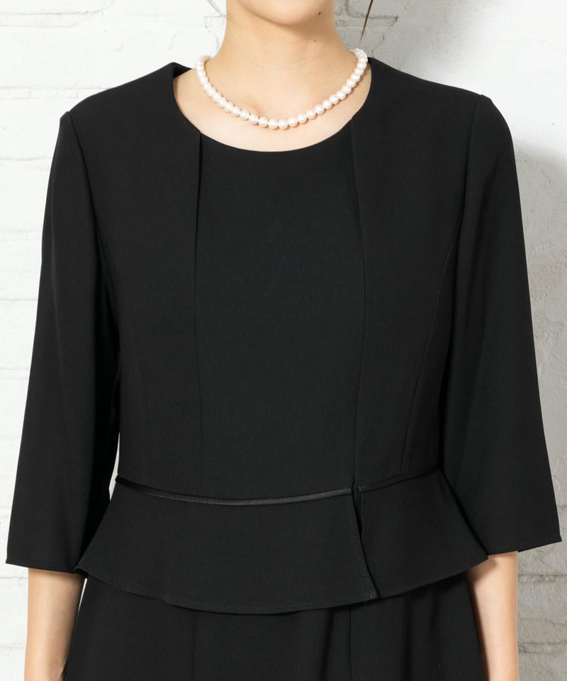 ソリテール　セミスタンドカラ―1つボタンジャケット＆レイヤードロングワンピース