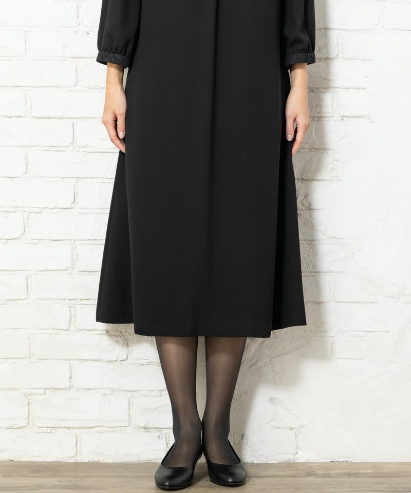 アンフィニ 二重織ジャケット&ジョーゼットレースワンピース アンフィニ 二重織ジャケット&ジョーゼットレースワンピース