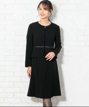 INED; イネド　ウエストラインノーカラージャケット＆ショートスリーブワンピース