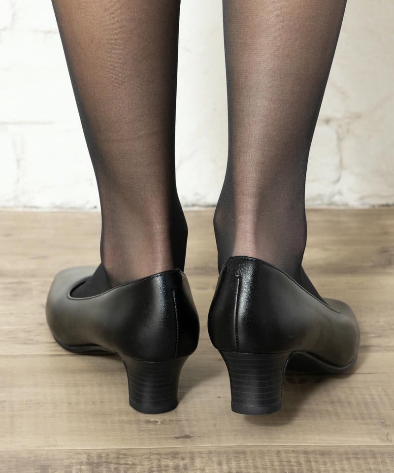 キャメロット　UL50 スクエアトゥレザープレーンパンプス