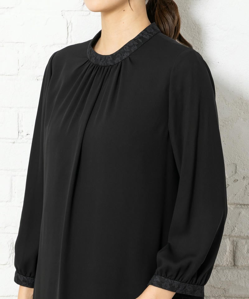 アンフィニ 二重織ジャケット&ジョーゼットレースワンピース アンフィニ 二重織ジャケット&ジョーゼットレースワンピース