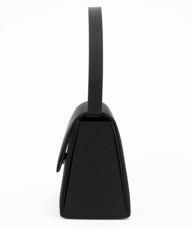 カレット ラウンドデザインブラックフォーマルバッグ