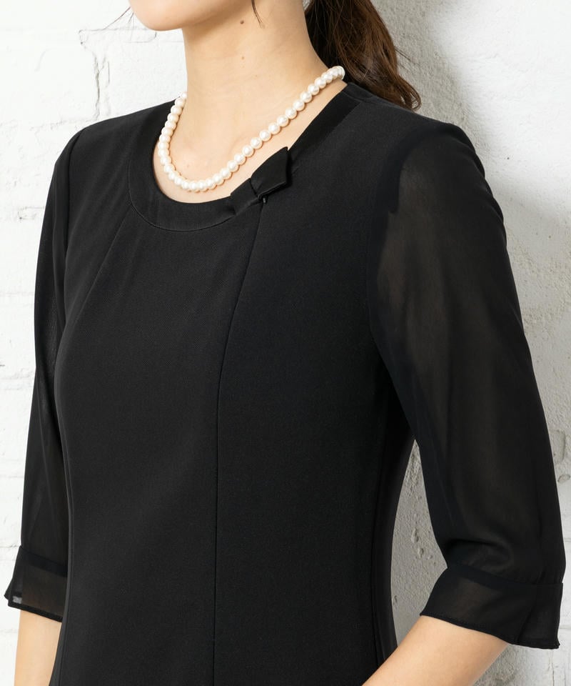 エメ　ノーカラージャケット&前開きリボンモチーフワンピース