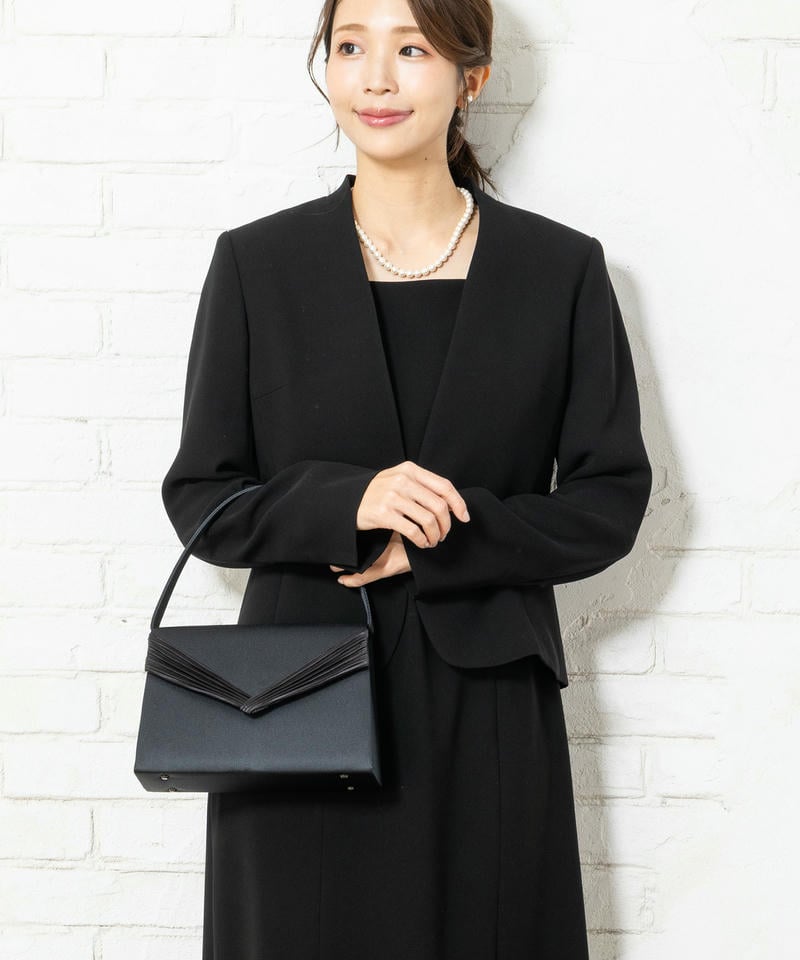 プリーツVフラップフォーマルバッグ