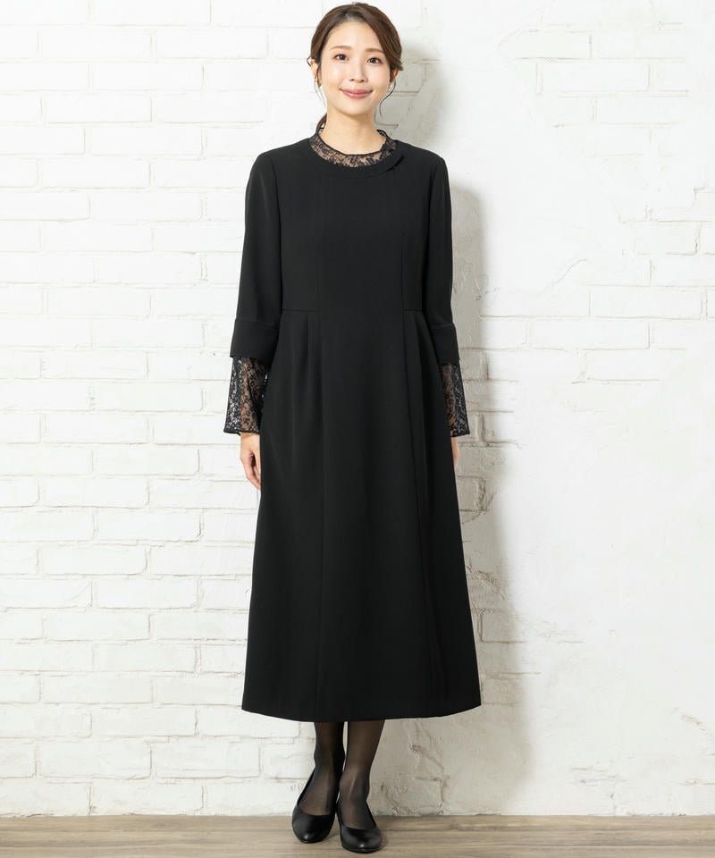 アンフィニ　ベーシックVネックジャケット＆ラッセルレースワンピース