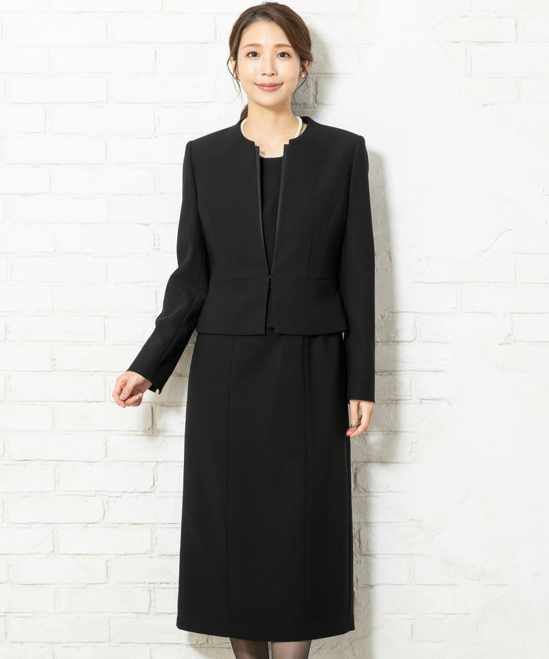 サテン二重襟ジャケット＆セットアップ風ミディ丈Iラインワンピース