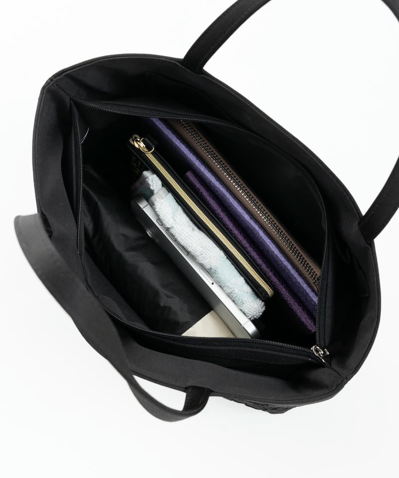 アンフィニ　レース切替ソフトトートバッグ