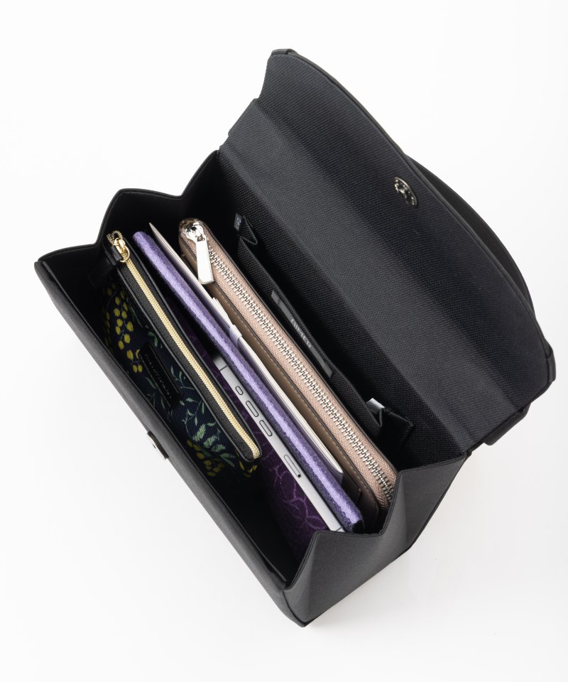 エメ　サテンテープ平リボンバッグ