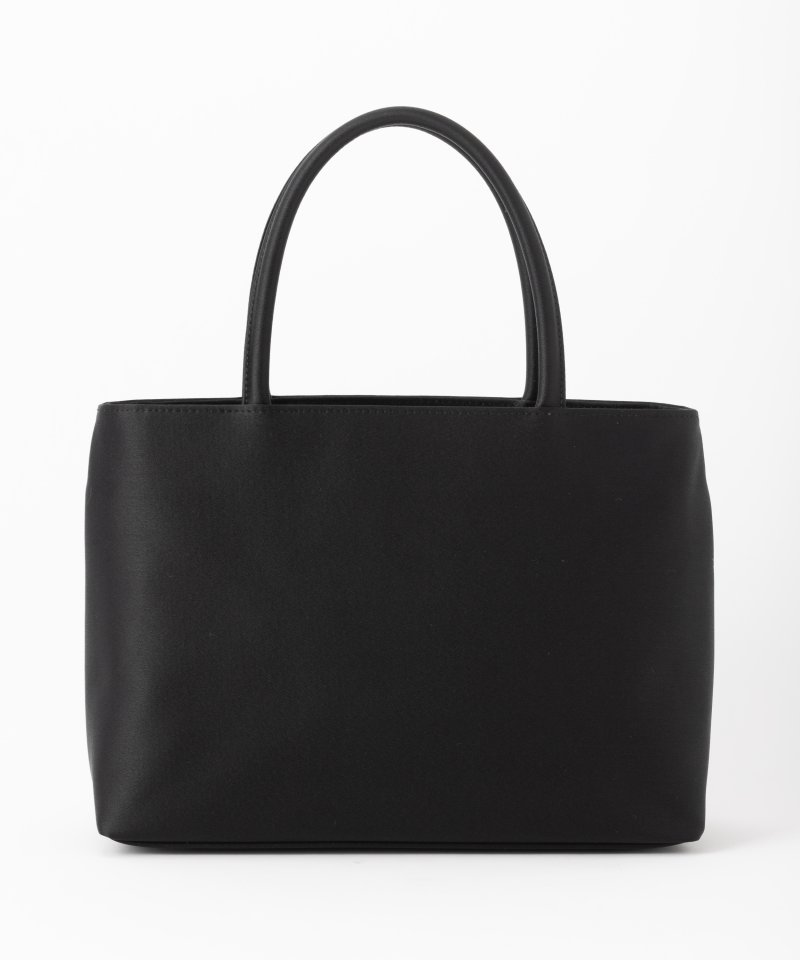 キルティングデザイン・ポケット付トートバッグ