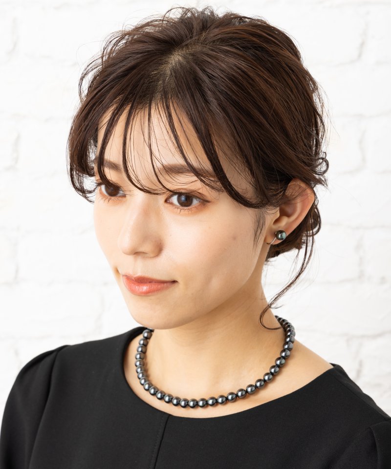 エメ 【2点セット】貝パールネックレス・イヤリングセット ブラック/8mm玉・39cm エメ 【2点セット】貝パールネックレス・イヤリングセット ブラック/8mm玉・39cm