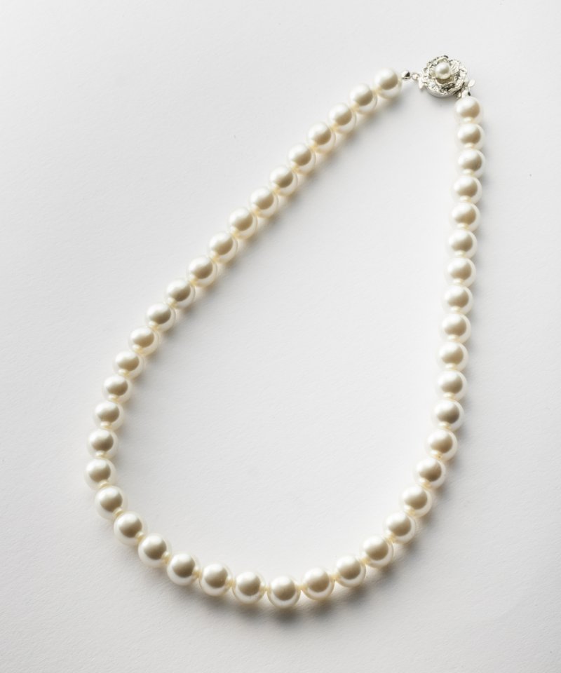 【2点セット】貝パールネックレス&ピアス パールホワイト/9mm玉・45cm 【2点セット】貝パールネックレス&ピアス パールホワイト/9mm玉・45cm