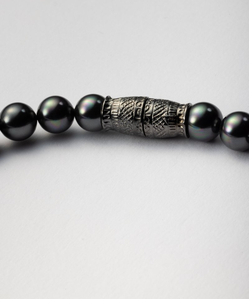 マグネット留め具・貝パールネックレス ブラック/8mm玉・42cm マグネット留め具・貝パールネックレス ブラック/8mm玉・42cm