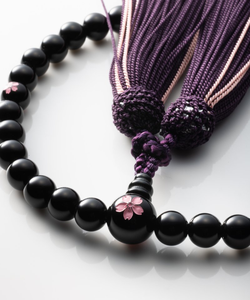 ブラックオニキスと桜彫りのお念珠　ブラック×パープル