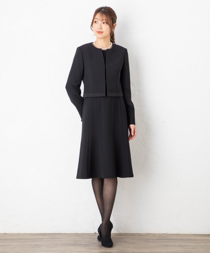 裾サテンノーカラージャケット&フレアワンピース/M(9号)