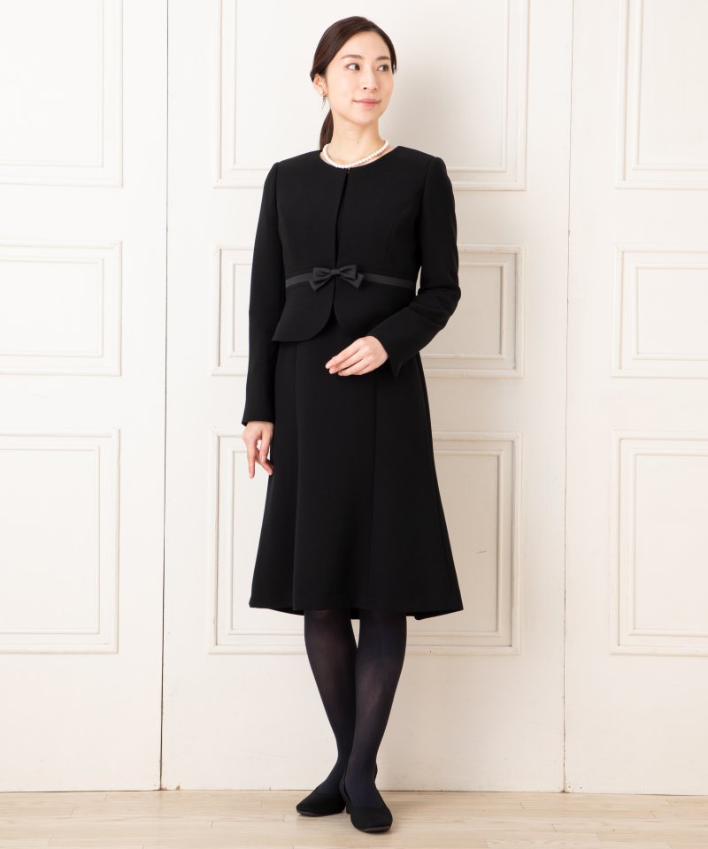 エメ　リボンブローチ付マーメイドフレアアンサンブル/M(9号)