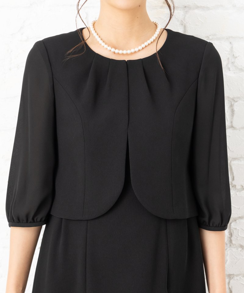 カレット　リボンブローチ付ノーカラージャケット&ドッキングワンピースアンサンブル/LL(13号)