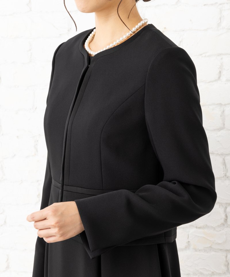 ジャケット&フレアワンピースブラックフォーマルスーツ/M(9号)