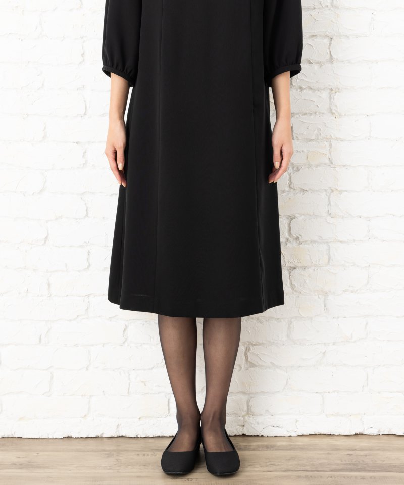 【授乳・マタニティ】衿元タックレギュラー丈ワンピース/M(9号) 【授乳・マタニティ】衿元タックレギュラー丈ワンピース/M(9号)