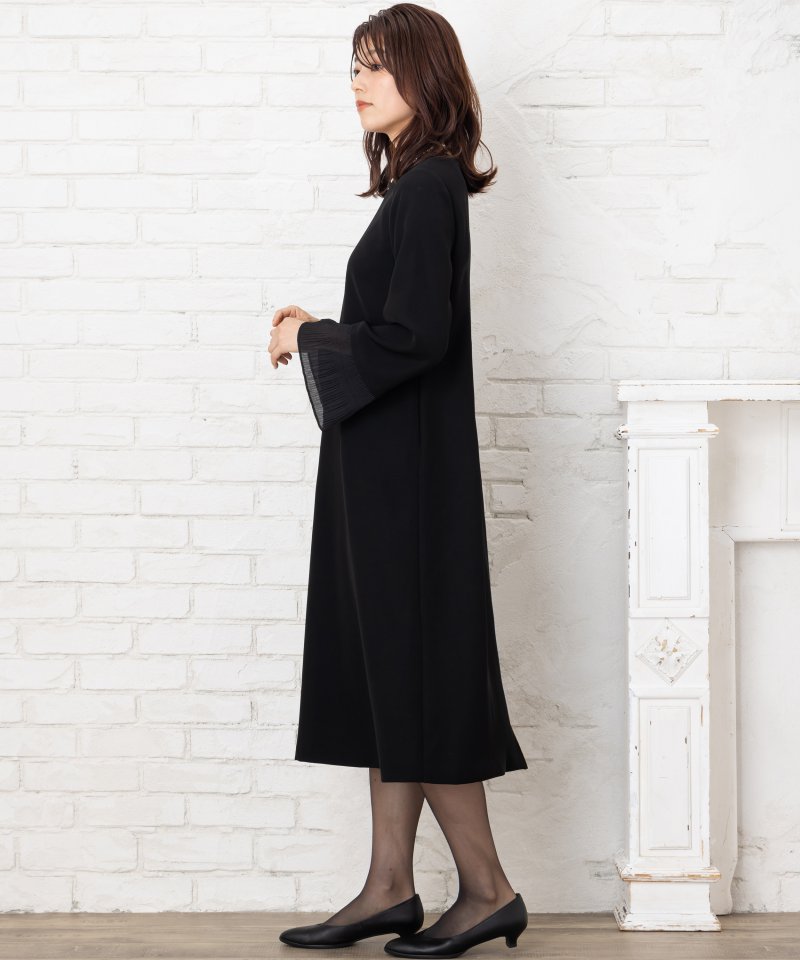 カエン　シフォンギャザースリーブフレアブラックワンピース/L(11号)