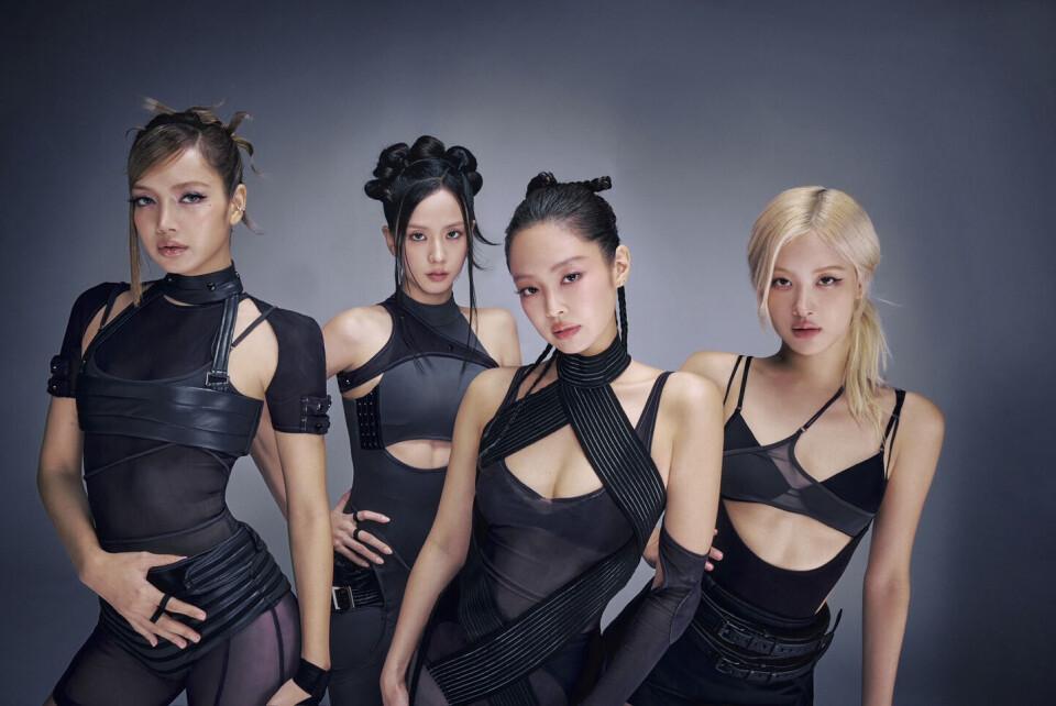 BLACKPINK faisant la promotion de DEADLINE pendant la période d'éligibilité des Grammys 2027