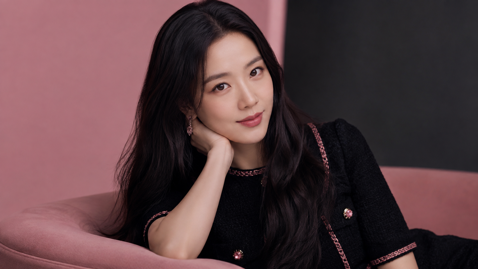 JISOO, the oldest BLACKPINK member and founder of BLISSOO