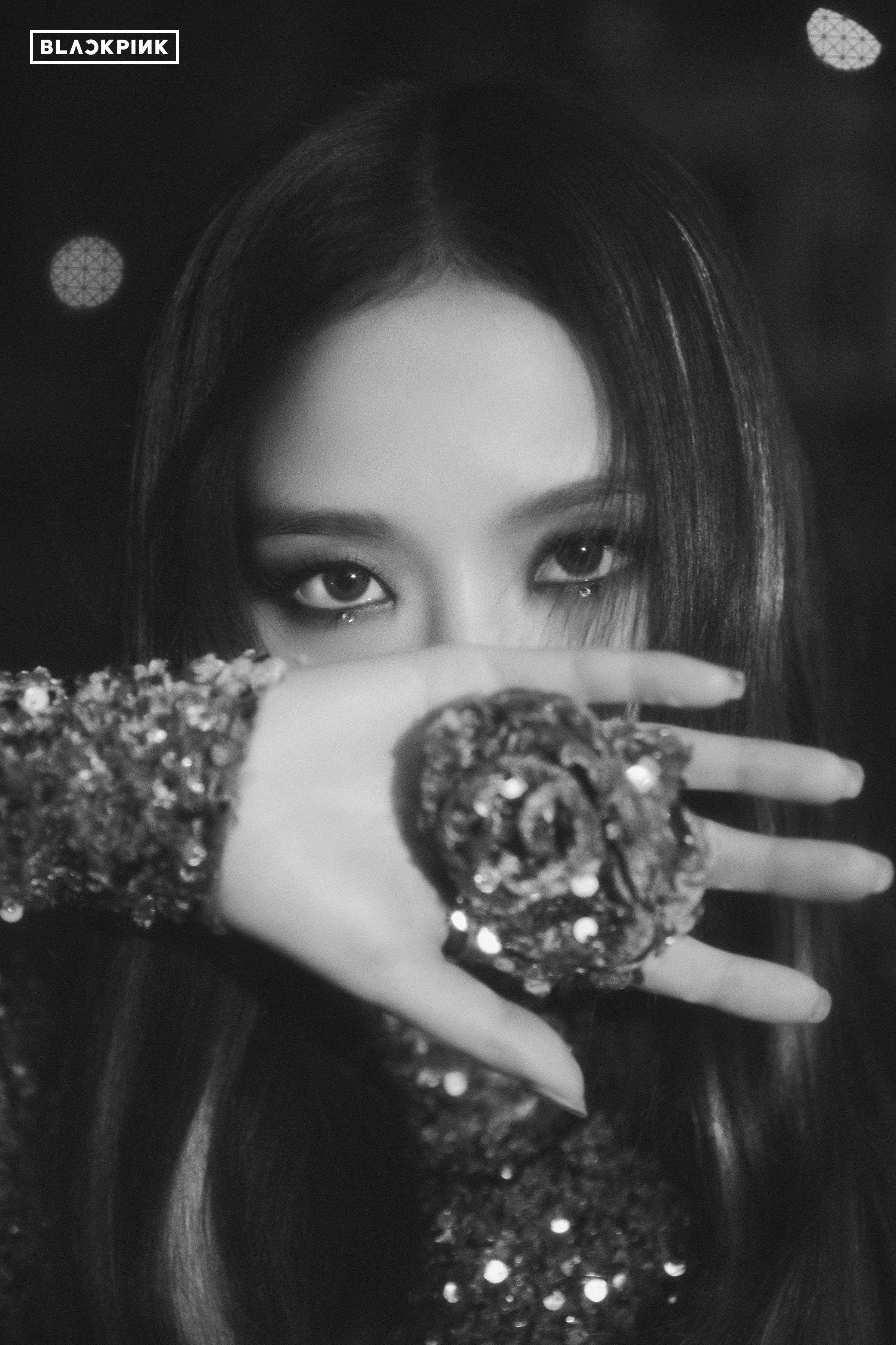 JISOO — Noir Vision